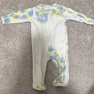 Noomie Organic Cotton Tie-Dye Footed One-Piece - Blue & Yellow